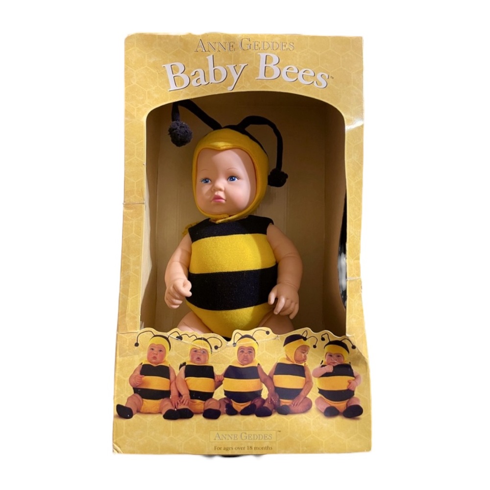 1998 Vintage Collectable Anne Geddes Baby Bee